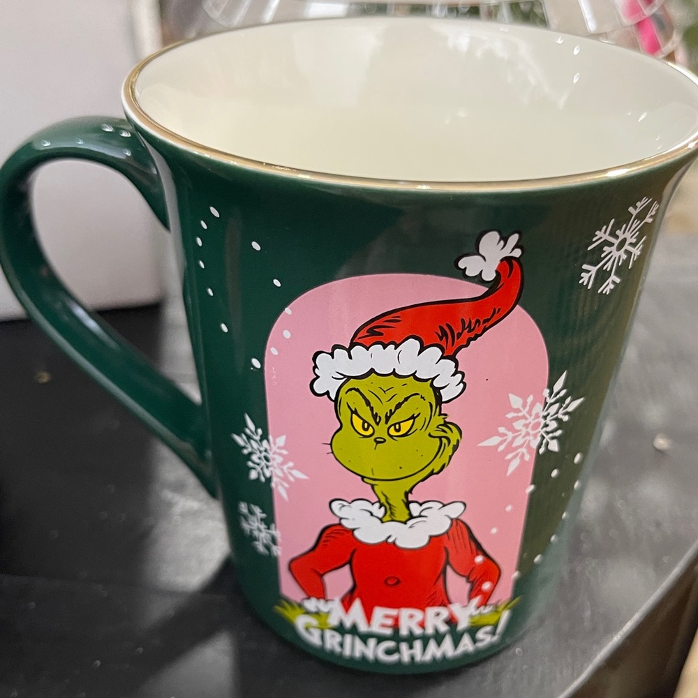 Pink Christmas Grinch Merry Grinchmas 💚 Dark Green Coffee Mug NEW